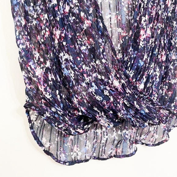 Lucky Brand Women’s Sleeveless Wrap Top Size M Floral Print Blue Sheer High Low - Picture 4 of 6